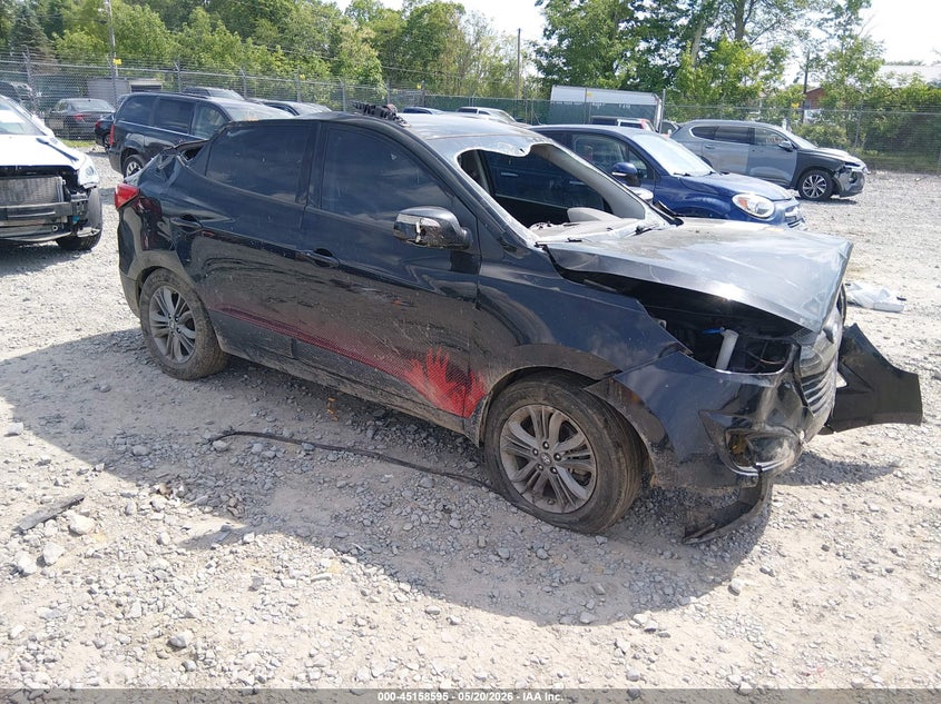 2014 Hyundai Tucson VIN KM8JUCAGXEU939464 IAAI salvage auction — ROLLOVER, Salvage (West Virginia), sold $800 on 2026-07-22 (photo 1)