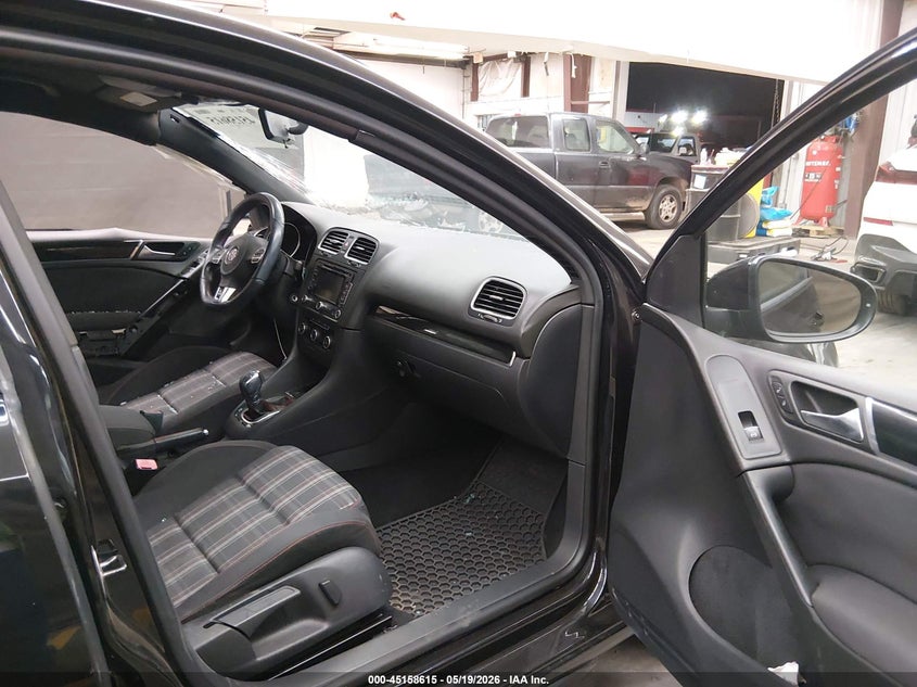 2012 Volkswagen Gti VIN WVWHD7AJ7CW246018 IAAI salvage auction — LEFT SIDE, Salvage (Arizona), sold $25 on 2026-08-12 (photo 5)