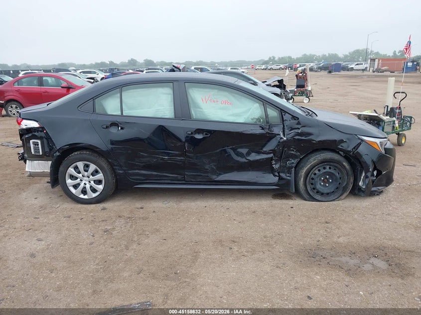 2025 Toyota Corolla VIN JTDBCMFE2S3069137 IAAI salvage auction — RIGHT SIDE, Salvage (Texas), sold $4,800 on 2026-07-28 (photo 6)