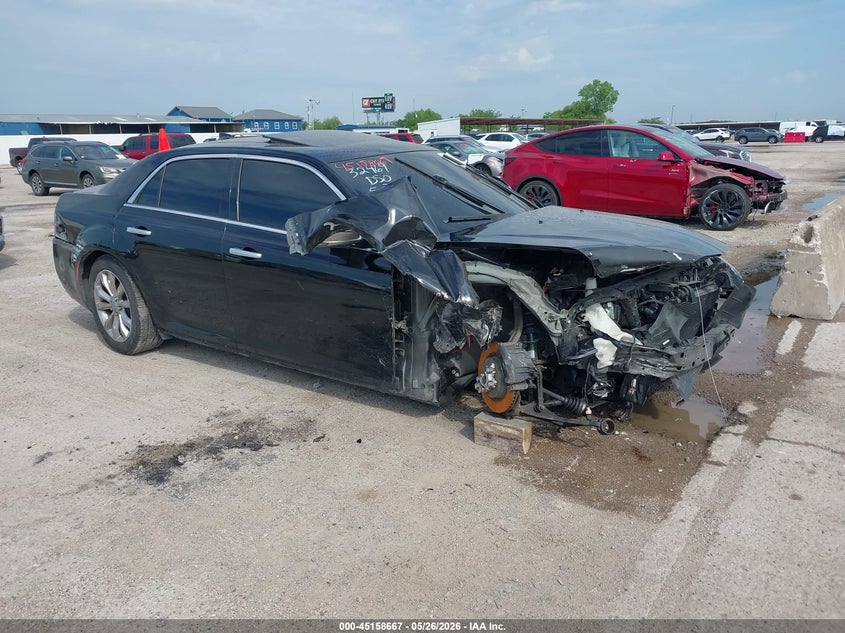 2015 Chrysler 300c VIN 2C3CCASG0FH833181 IAAI salvage auction — FRONT & REAR, Salvage Title, sold $775 on 2026-07-29 (photo 1)