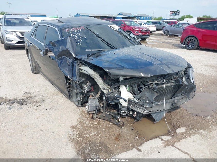 2015 Chrysler 300c VIN 2C3CCASG0FH833181 IAAI salvage auction — FRONT & REAR, Salvage Title, sold $775 on 2026-07-29 (photo 6)
