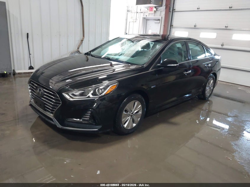 2018 Hyundai Sonata hybrid VIN KMHE24L36JA083745 IAAI salvage auction — HAIL, Sf97 (Kansas), sold $10,900 on 2026-07-09 (photo 2)