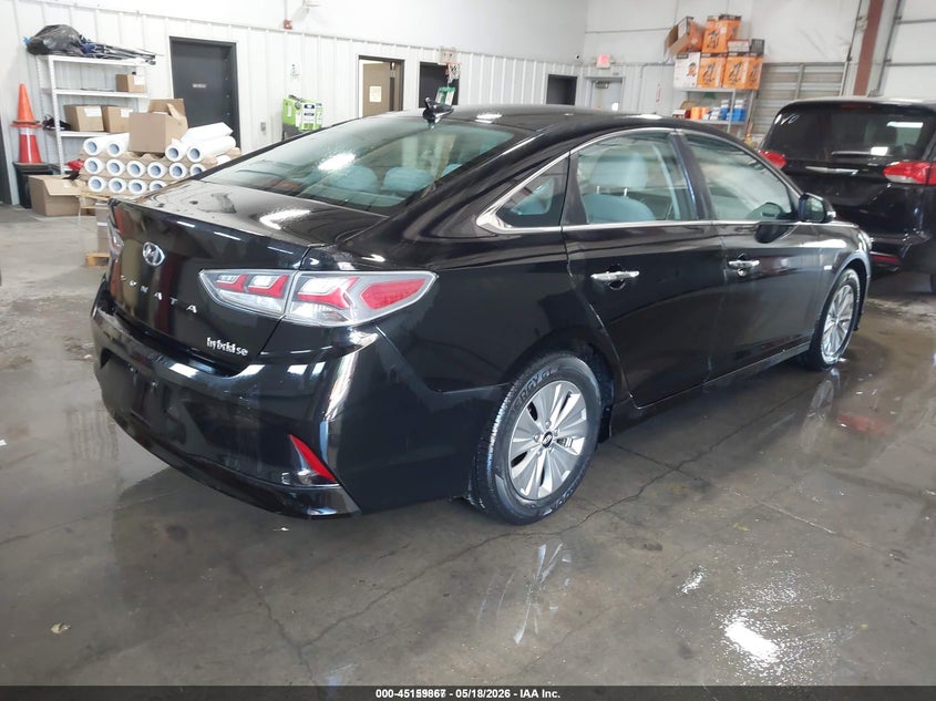 2018 Hyundai Sonata hybrid VIN KMHE24L36JA083745 IAAI salvage auction — HAIL, Sf97 (Kansas), sold $10,900 on 2026-07-09 (photo 4)