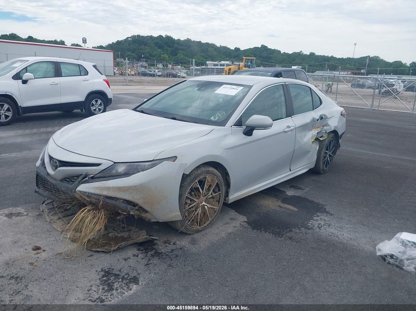 2024 Toyota Camry VIN 4T1G11AK5RU240731 IAAI salvage auction — LEFT SIDE, Salvage (Illinois), sold $6,700 on 2026-07-19 (photo 2)
