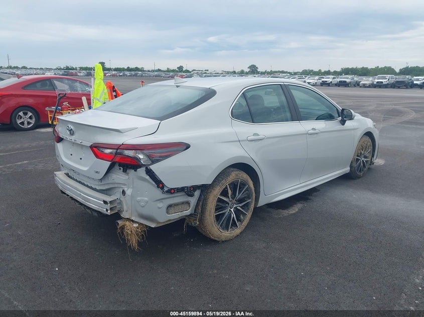 2024 Toyota Camry VIN 4T1G11AK5RU240731 IAAI salvage auction — LEFT SIDE, Salvage (Illinois), sold $6,700 on 2026-07-19 (photo 4)