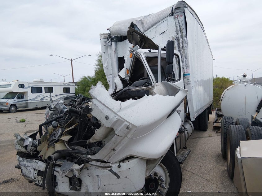 2019 Hino 258/268 VIN 5PVNJ8JV1K4S71706 IAAI salvage auction — FRONT END, Salvage (Texas), sold $100 on 2026-07-08 (photo 2)