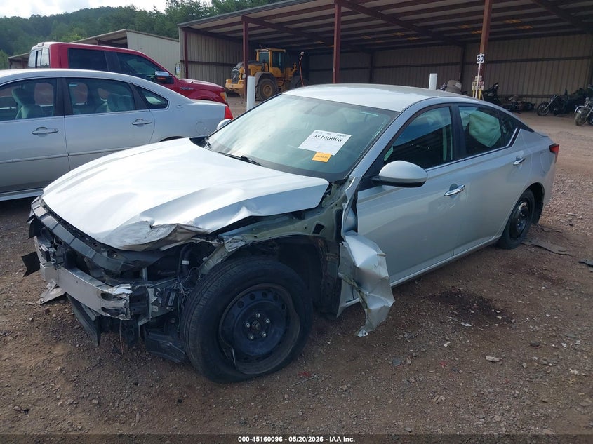 2019 Nissan Altima VIN 1N4BL4BV9KC208207 IAAI salvage auction — FRONT END, Salvage (Alabama), sold $1,850 on 2026-07-17 (photo 2)