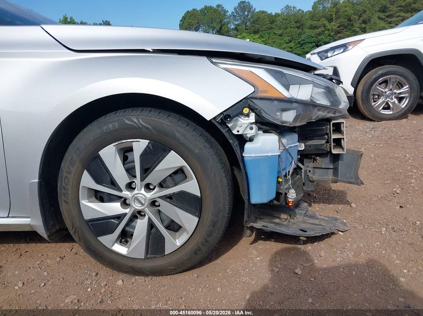 2019 Nissan Altima VIN 1N4BL4BV9KC208207 IAAI salvage auction — FRONT END, Salvage (Alabama), sold $1,850 on 2026-07-17 (photo 6)