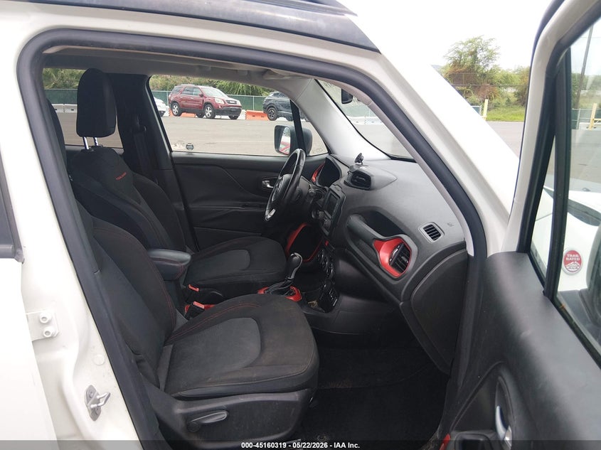 2016 Jeep Renegade VIN ZACCJBCT6GPD19483 IAAI salvage auction — RIGHT SIDE, Salvage Title, sold $400 on 2026-08-18 (photo 5)