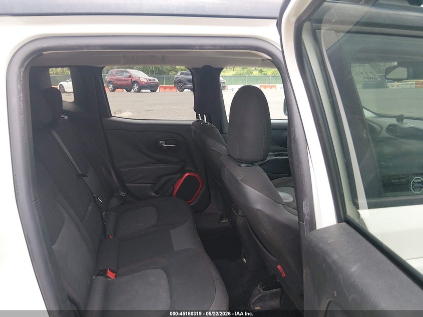 2016 Jeep Renegade VIN ZACCJBCT6GPD19483 IAAI salvage auction — RIGHT SIDE, Salvage Title, sold $400 on 2026-08-18 (photo 8)