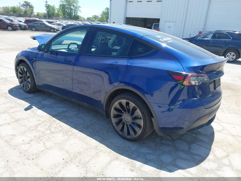 2022 Tesla Model y VIN 7SAYGDEE0NF373223 IAAI salvage auction — FRONT END, Salvage Title, sold $5,400 on 2026-07-09 (photo 3)