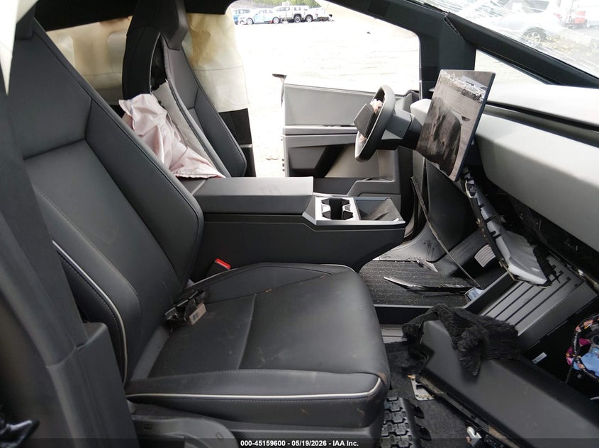 2026 Tesla Cybertruck VIN 7G2CEHED1TA089148 IAAI salvage auction — ALL OVER, Salvage (Pennsylvania), sold $13,050 on 2026-07-07 (photo 5)