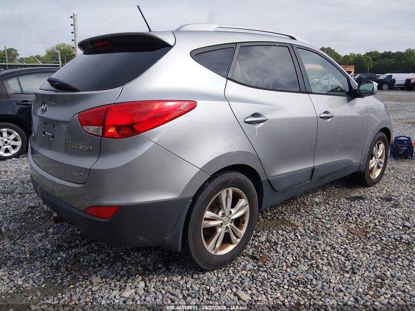 2013 Hyundai Tucson VIN KM8JUCAC2DU557831 IAAI salvage auction — NORMAL WEAR, Clear (Georgia), sold $1,150 on 2026-07-13 (photo 4)