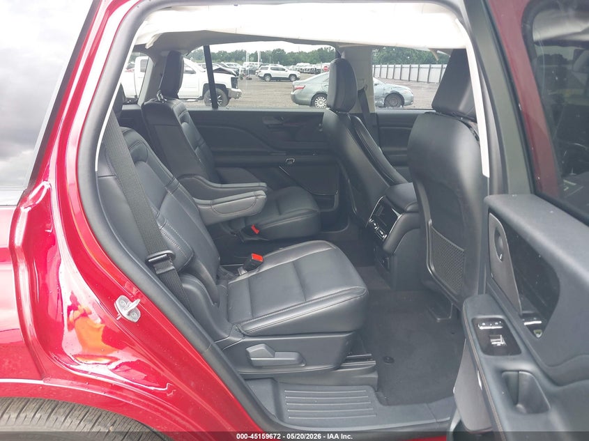 2026 Lincoln Aviator VIN 5LM5J7WC6TGL12700 IAAI salvage auction — RIGHT SIDE, Salvage (Louisiana), sold $26,050 on 2026-07-20 (photo 8)