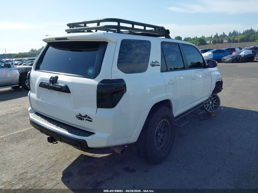 2020 Toyota 4runner VIN JTEBU5JR1L5794386 IAAI salvage auction — RIGHT FRONT, Salvage (Oregon), sold $22,000 on 2026-07-25 (photo 4)