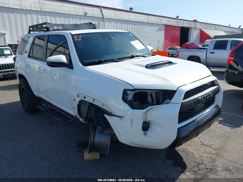 2020 Toyota 4runner VIN JTEBU5JR1L5794386 IAAI salvage auction — RIGHT FRONT, Salvage (Oregon), sold $22,000 on 2026-07-25 (photo 6)