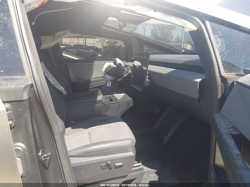 2025 Tesla Cybertruck VIN 7G2CEGEC9SA077409 IAAI salvage auction — LEFT FRONT, Salvage (Nevada), sold $24,700 on 2026-07-01 (photo 5)