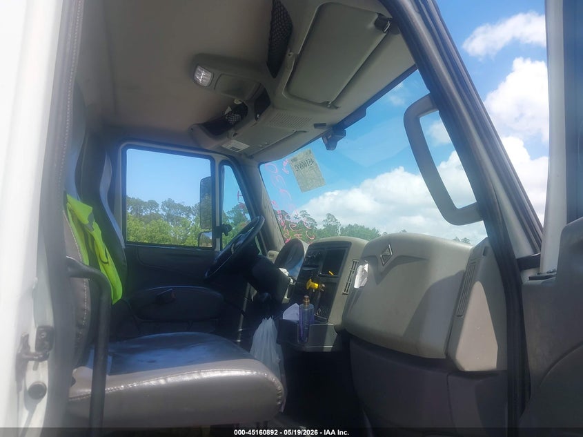 2018 International VIN 1HTMMMMLXJH663230 IAAI salvage auction — REPOSSESSION, Clear (Florida), sold $9,200 on 2026-07-08 (photo 7)