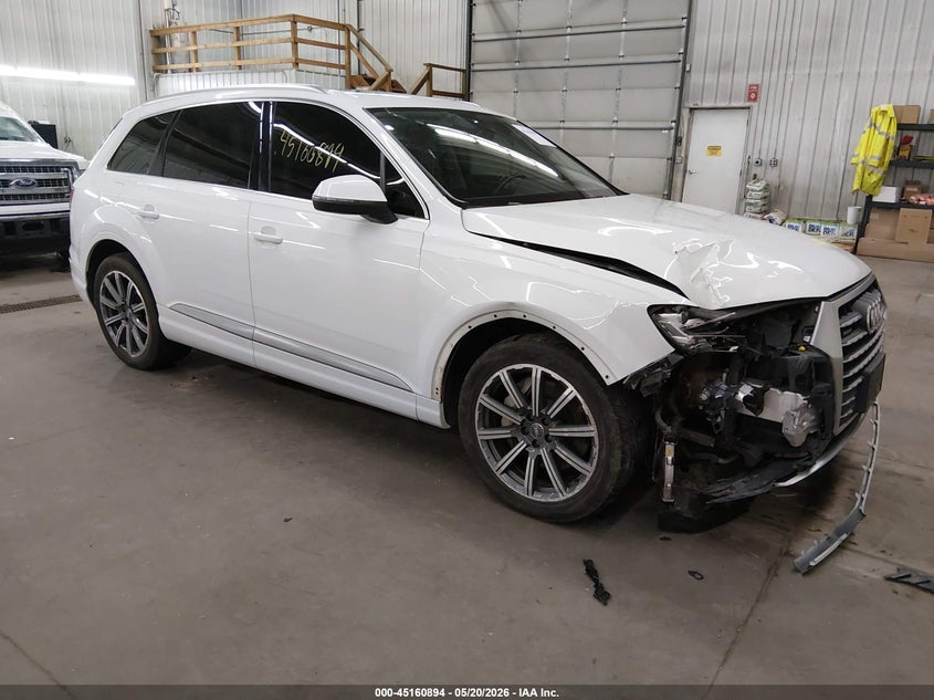 2017 Audi Q7 VIN WA1VABF71HD038337 IAAI salvage auction — RIGHT FRONT, Salvage (Minnesota), sold $5,650 on 2026-07-28 (photo 1)