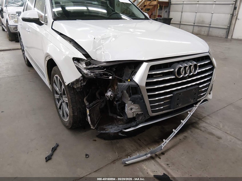 2017 Audi Q7 VIN WA1VABF71HD038337 IAAI salvage auction — RIGHT FRONT, Salvage (Minnesota), sold $5,650 on 2026-07-28 (photo 6)