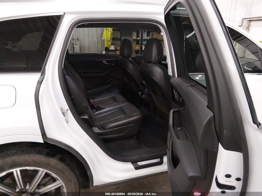 2017 Audi Q7 VIN WA1VABF71HD038337 IAAI salvage auction — RIGHT FRONT, Salvage (Minnesota), sold $5,650 on 2026-07-28 (photo 8)