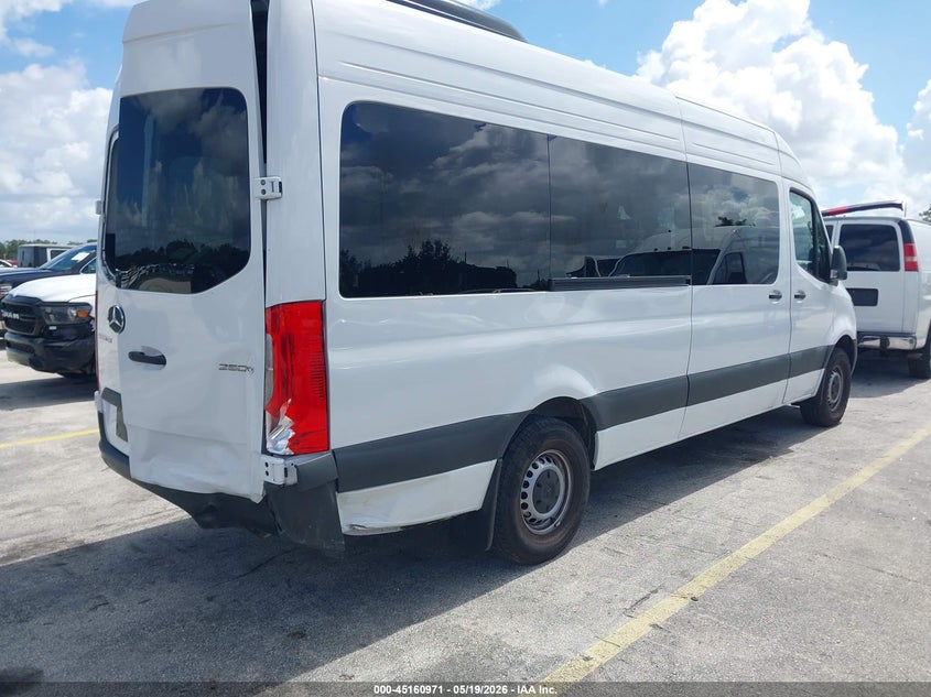 2026 Mercedes-benz Sprinter VIN W1Z4KGHYXTT602297 IAAI salvage auction — All Over, Enterprise Vehicles Clear Only (Florida), sold $24,600 on 2026-05-29 (photo 4)