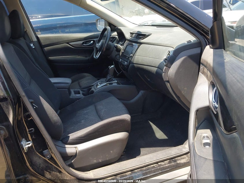 2019 Nissan Rogue VIN JN8AT2MT9KW252765 IAAI salvage auction — LEFT FRONT, Salvage (California), sold $2,200 on 2026-07-08 (photo 5)