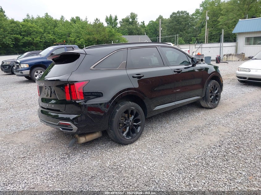 2022 Kia Sorento VIN 5XYRKDLF6NG137843 IAAI salvage auction — LEFT SIDE, Salvage (Kentucky), sold $6,100 on 2026-07-21 (photo 4)