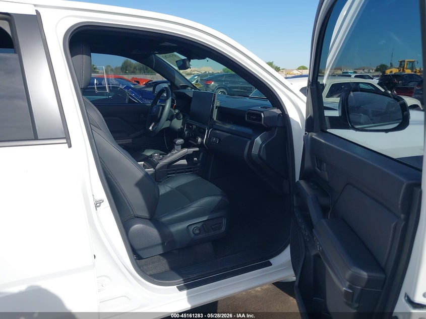 2025 Toyota 4runner VIN JTEVA5BR1S5006337 IAAI salvage auction — RIGHT REAR, Salvage (Arizona), sold $42,150 on 2026-07-07 (photo 5)