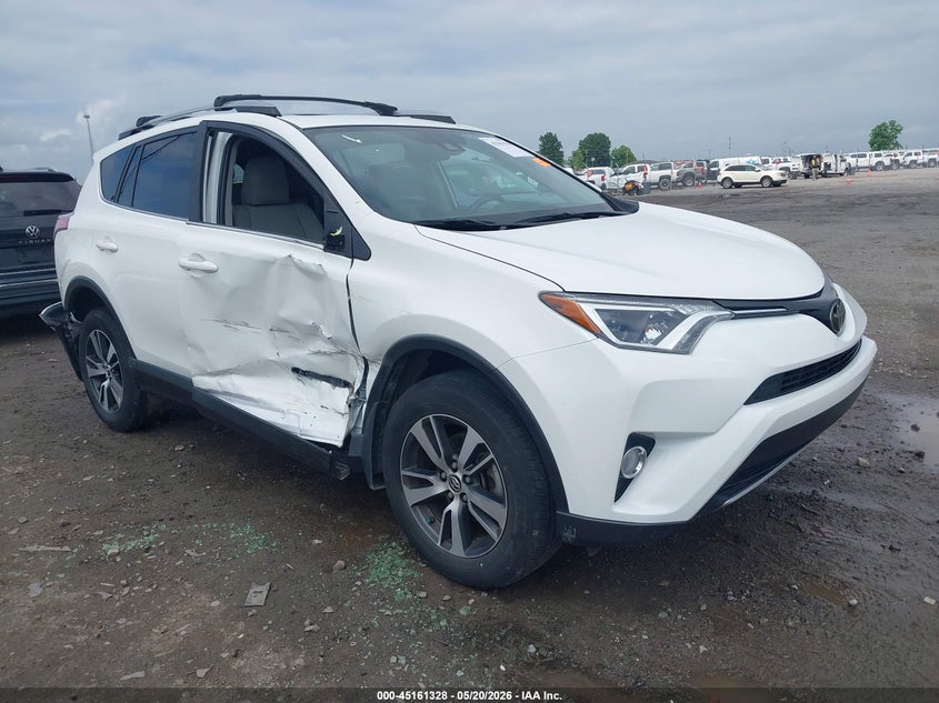 2018 Toyota Rav 4 VIN JTMWFREV3JJ729929 IAAI salvage auction — RIGHT SIDE, Clear (Arkansas), sold $7,600 on 2026-07-29 (photo 1)