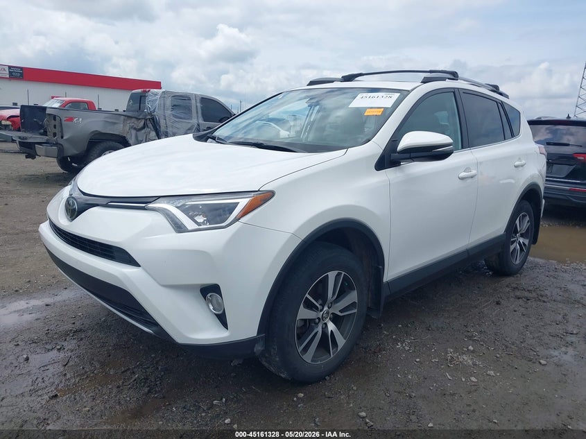 2018 Toyota Rav 4 VIN JTMWFREV3JJ729929 IAAI salvage auction — RIGHT SIDE, Clear (Arkansas), sold $7,600 on 2026-07-29 (photo 2)