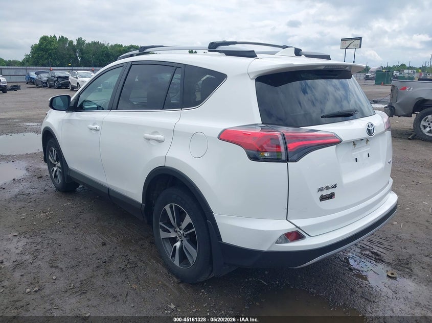 2018 Toyota Rav 4 VIN JTMWFREV3JJ729929 IAAI salvage auction — RIGHT SIDE, Clear (Arkansas), sold $7,600 on 2026-07-29 (photo 3)