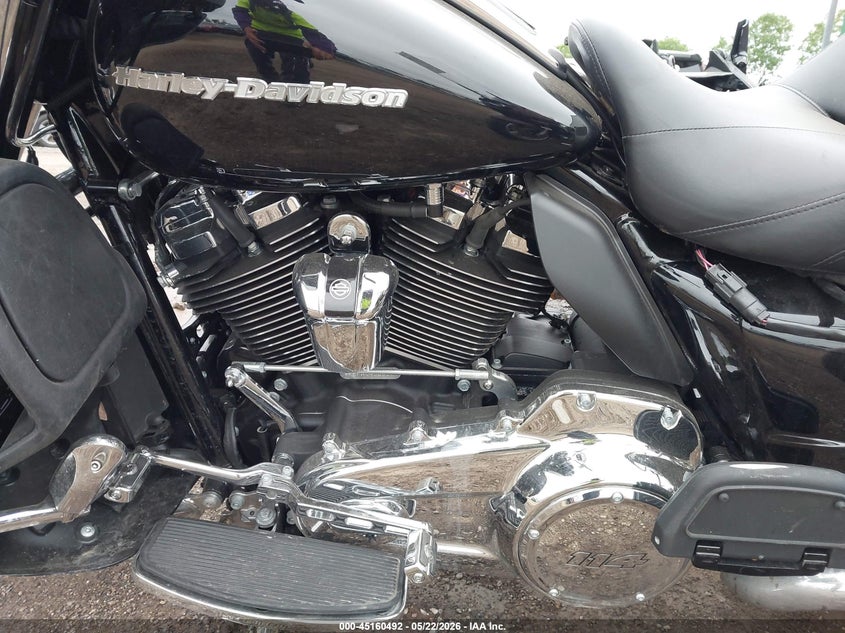 2022 Harley-davidson Electra glide VIN 1HD1KEF18NB645601 IAAI salvage auction — ALL OVER, Salvage (Ohio), sold $6,400 on 2026-07-08 (photo 9)