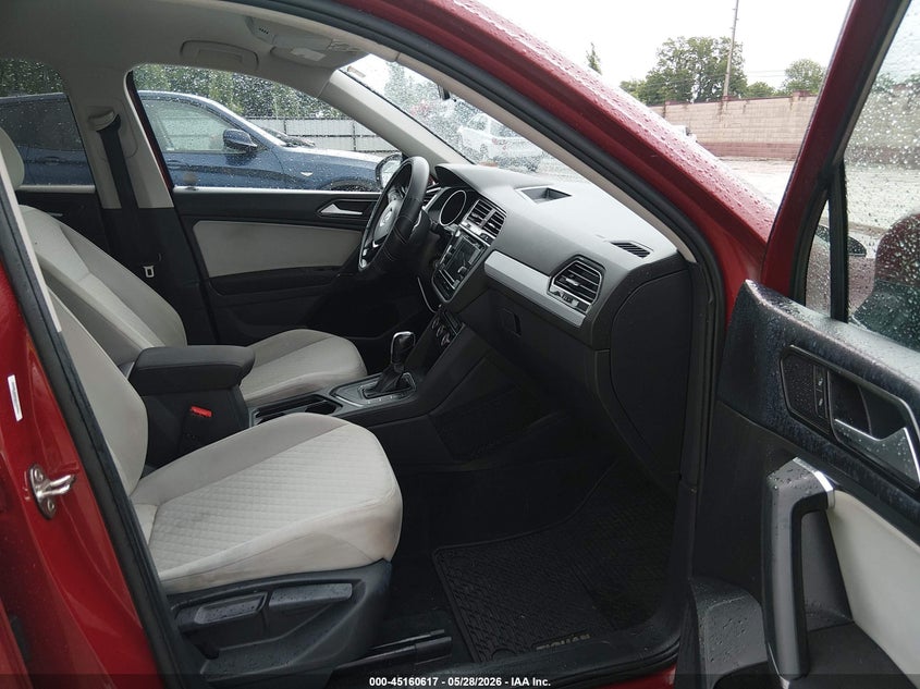 2018 Volkswagen Tiguan VIN 3VV1B7AX8JM022461 IAAI salvage auction — HAIL, Salvage Title, sold $4,500 on 2026-08-03 (photo 5)