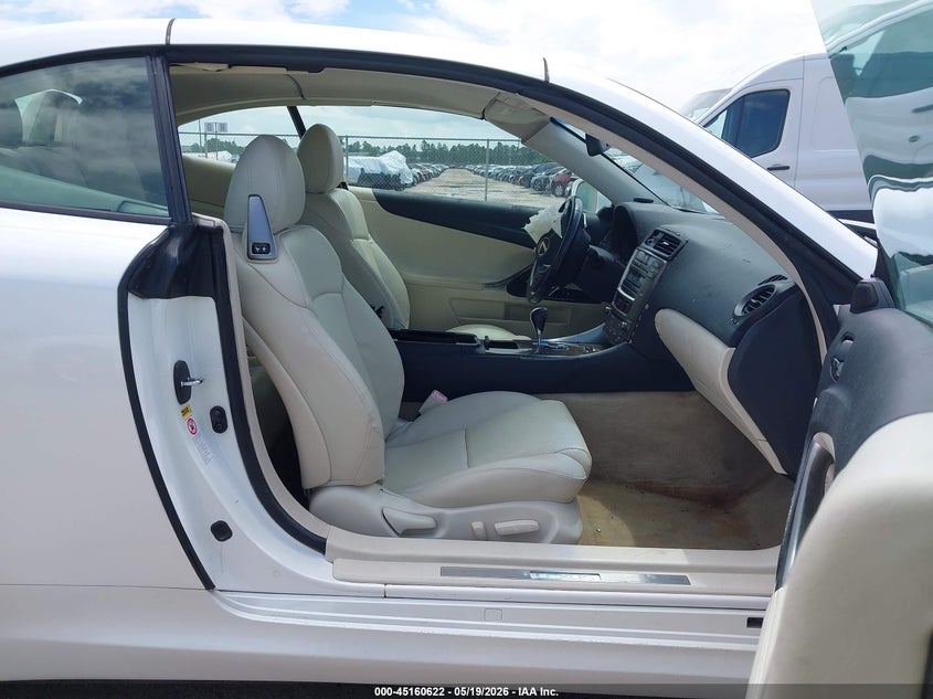 2010 Lexus Is 250c VIN JTHFF2C24A2503522 IAAI salvage auction — RIGHT FRONT, Salvage (Texas), sold $675 on 2026-07-09 (photo 5)