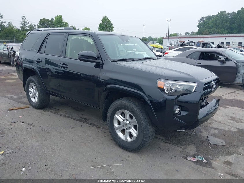 2022 Toyota 4runner VIN JTEMU5JR8N6036826 IAAI salvage auction — FRONT END, Salvage (North Carolina), sold $17,500 on 2026-07-13 (photo 1)