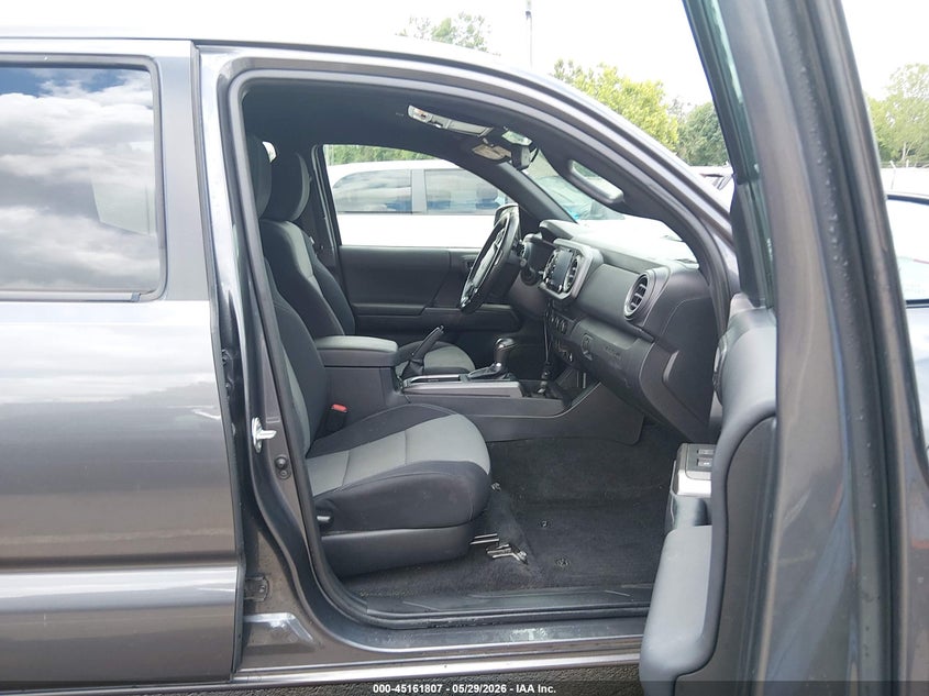 2021 Toyota Tacoma VIN 5TFAZ5CN0MX101776 IAAI salvage auction — RIGHT REAR, Salvage Title, sold $9,750 on 2026-07-09 (photo 5)