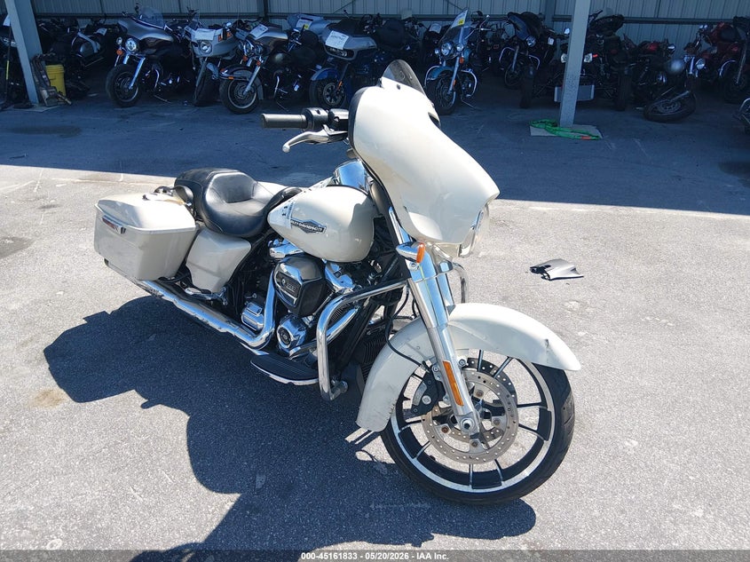 2022 Harley-davidson Street glide VIN 1HD1KBC13NB606885 IAAI salvage auction — THEFT, Salvage (South Carolina), sold $7,200 on 2026-07-08 (photo 1)
