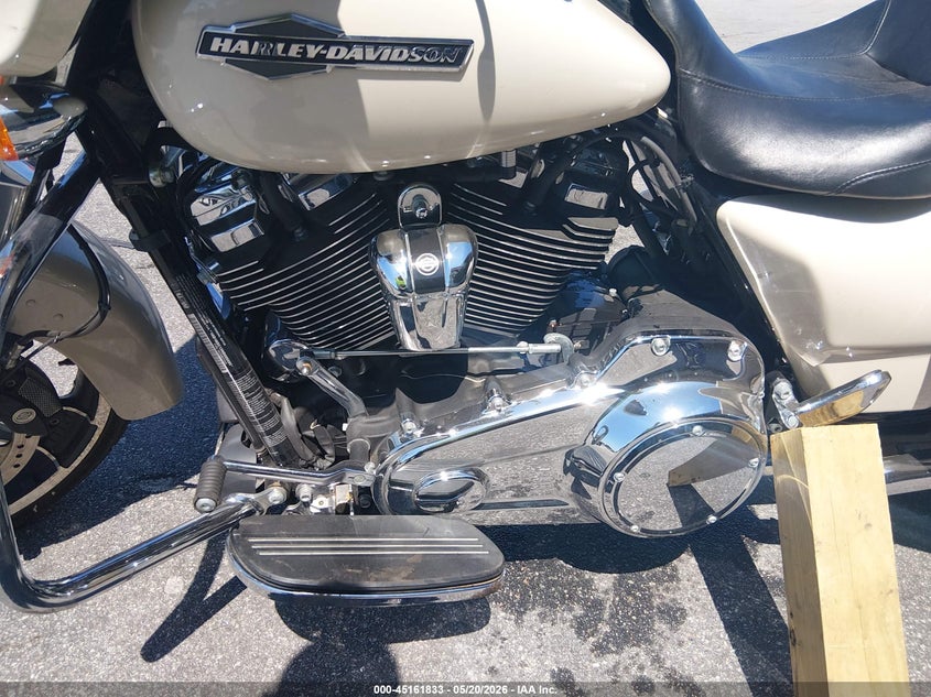 2022 Harley-davidson Street glide VIN 1HD1KBC13NB606885 IAAI salvage auction — THEFT, Salvage (South Carolina), sold $7,200 on 2026-07-08 (photo 9)
