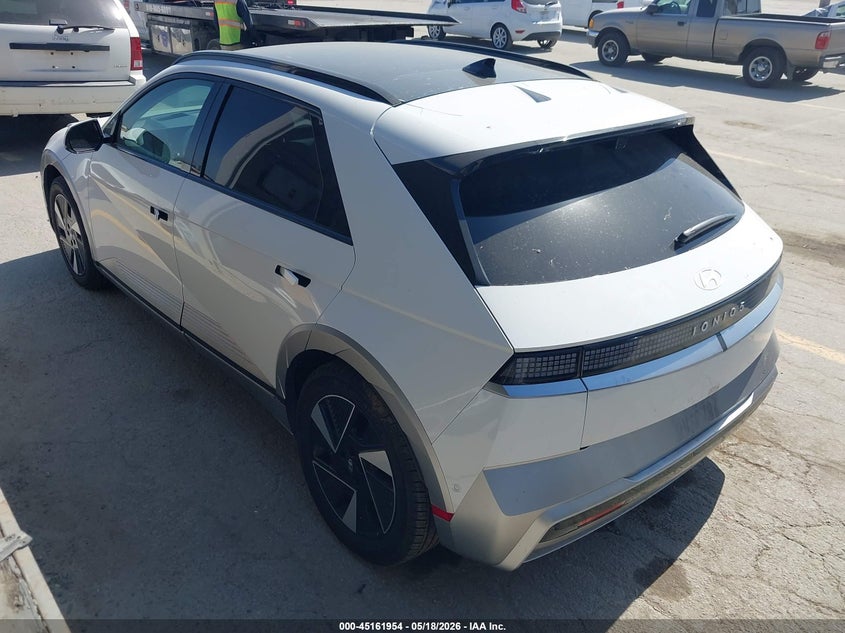 2025 Hyundai Ioniq 5 VIN 7YAKR4DA5SY037891 IAAI salvage auction — RIGHT FRONT, Salvage (California), sold $13,100 on 2026-07-29 (photo 3)