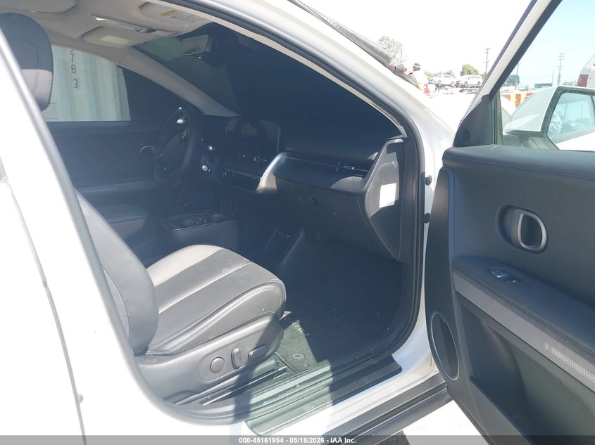 2025 Hyundai Ioniq 5 VIN 7YAKR4DA5SY037891 IAAI salvage auction — RIGHT FRONT, Salvage (California), sold $13,100 on 2026-07-29 (photo 5)