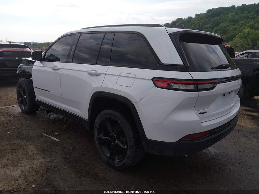 2024 Jeep Grand cherokee VIN 1C4RJHAG6R8938842 IAAI salvage auction — FRONT END, Salvage (West Virginia), sold $10,000 on 2026-07-30 (photo 3)