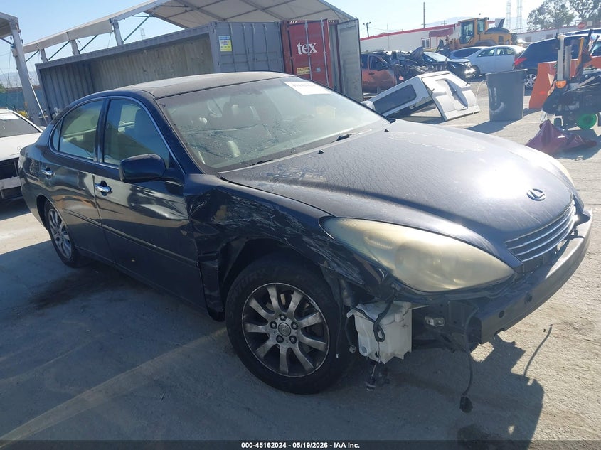 2004 Lexus ES VIN JTHBA30G740008573 IAAI salvage auction — RIGHT FRONT, Salvage (California), sold $400 on 2026-07-15 (photo 1)