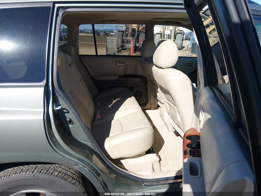 2005 Toyota Highlander VIN JTEEP21A950073696 IAAI salvage auction — FRONT END, Salvage (Oregon), sold $975 on 2026-07-20 (photo 8)
