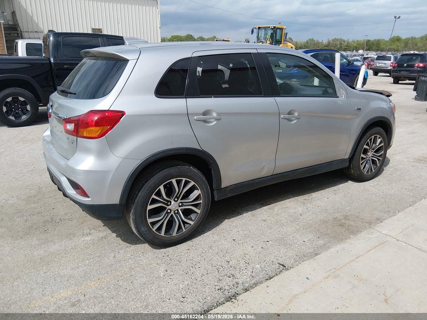 2019 Mitsubishi Outlander VIN JA4AP3AUXKU015159 IAAI salvage auction — FRONT & REAR, Salvage (Illinois), sold $1,750 on 2026-07-07 (photo 4)