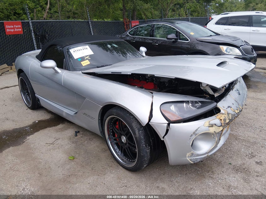 2004 Dodge Viper VIN 1B3JZ65Z64V100117 IAAI salvage auction — FRONT END, Salvage (Kansas), sold $17,600 on 2026-09-09 (photo 1)