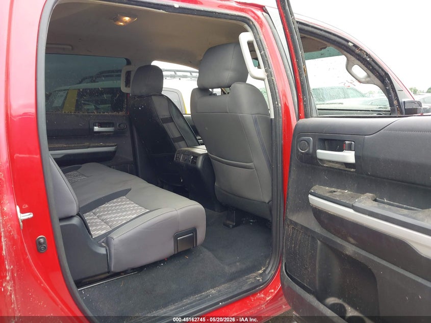 2019 Toyota Tundra VIN 5TFEY5F17KX247084 IAAI salvage auction — ROLLOVER, Original (Texas), sold $225 on 2026-07-28 (photo 8)