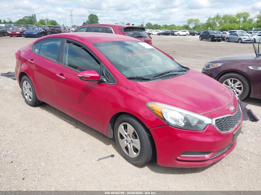 2015 Kia Forte VIN KNAFX4A64F5359120 IAAI salvage auction — LEFT SIDE, Salvage (Illinois), sold $400 on 2026-07-22 (photo 1)