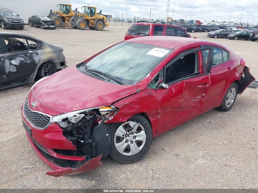 2015 Kia Forte VIN KNAFX4A64F5359120 IAAI salvage auction — LEFT SIDE, Salvage (Illinois), sold $400 on 2026-07-22 (photo 2)