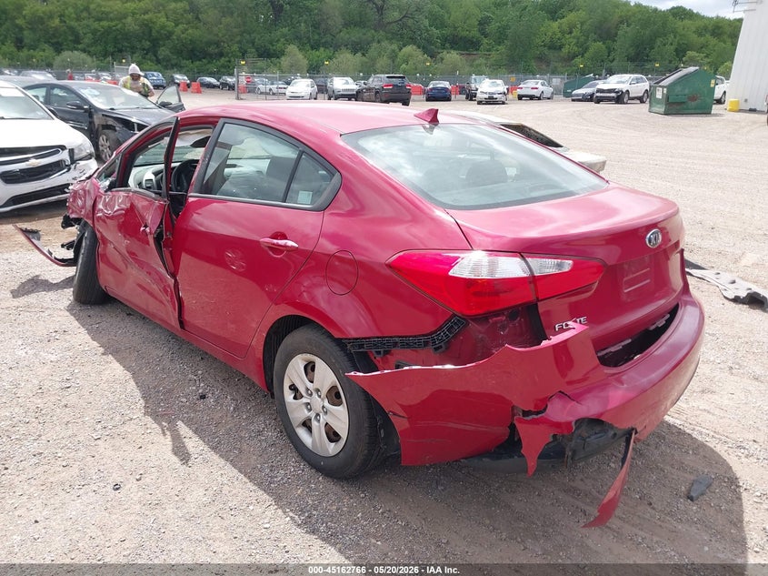 2015 Kia Forte VIN KNAFX4A64F5359120 IAAI salvage auction — LEFT SIDE, Salvage (Illinois), sold $400 on 2026-07-22 (photo 3)